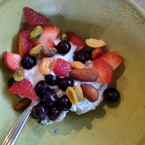 Chia pudding with yogurt 4