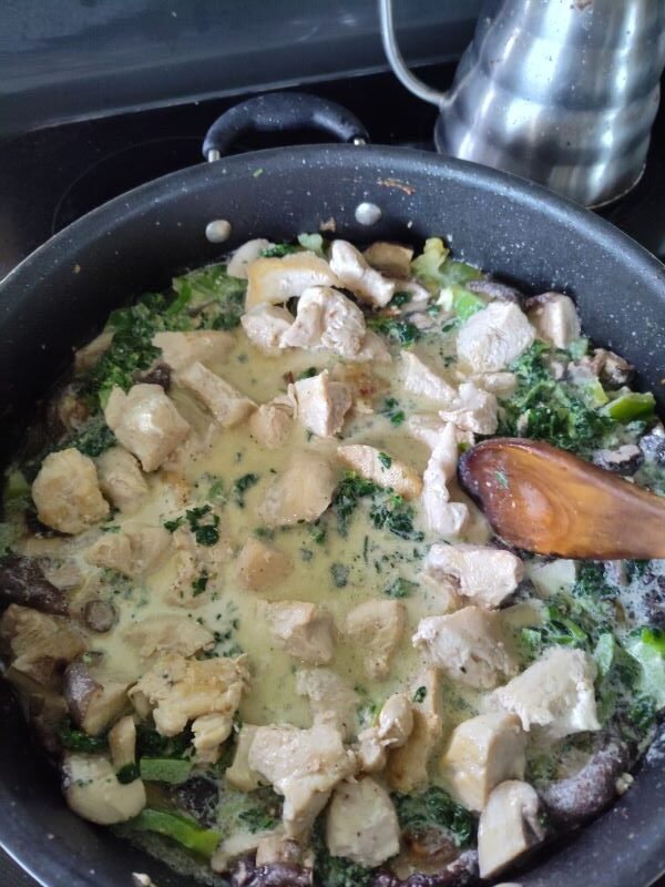 How to make this savory Creamy garlic and parmesan mushroom chicken