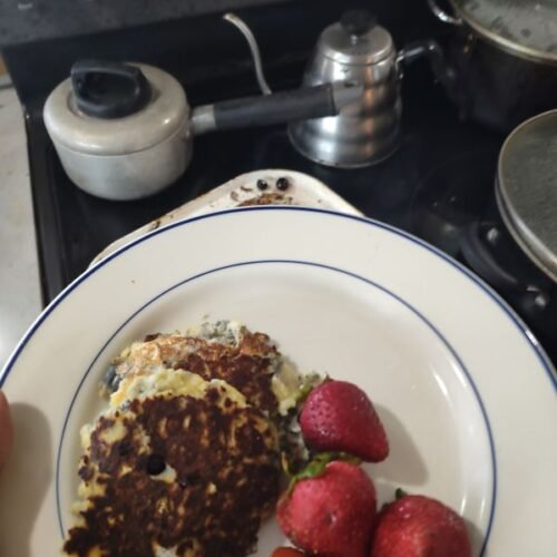 Blueberry pancakes with coconut flour