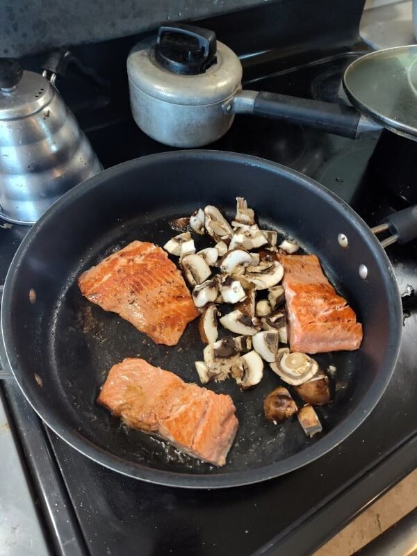 How to make this this salmon with mushrooms 