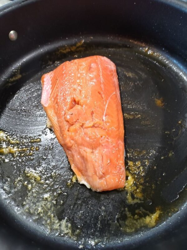 Why is salmon a good ingredient for diabetics?