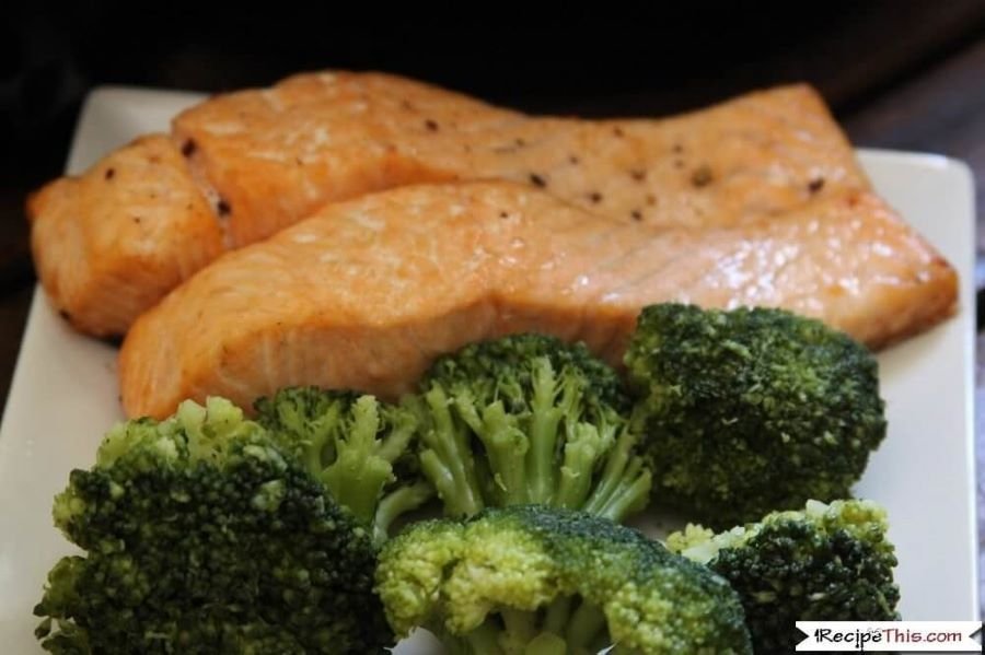 Instant Pot Salmon & Broccoli