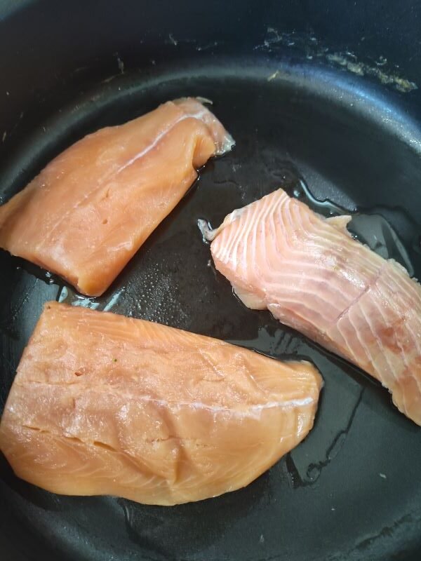 Why is salmon good for diabetics?