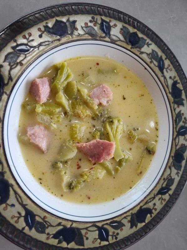 Is ham and broccoli soup low carb or keto friendly?